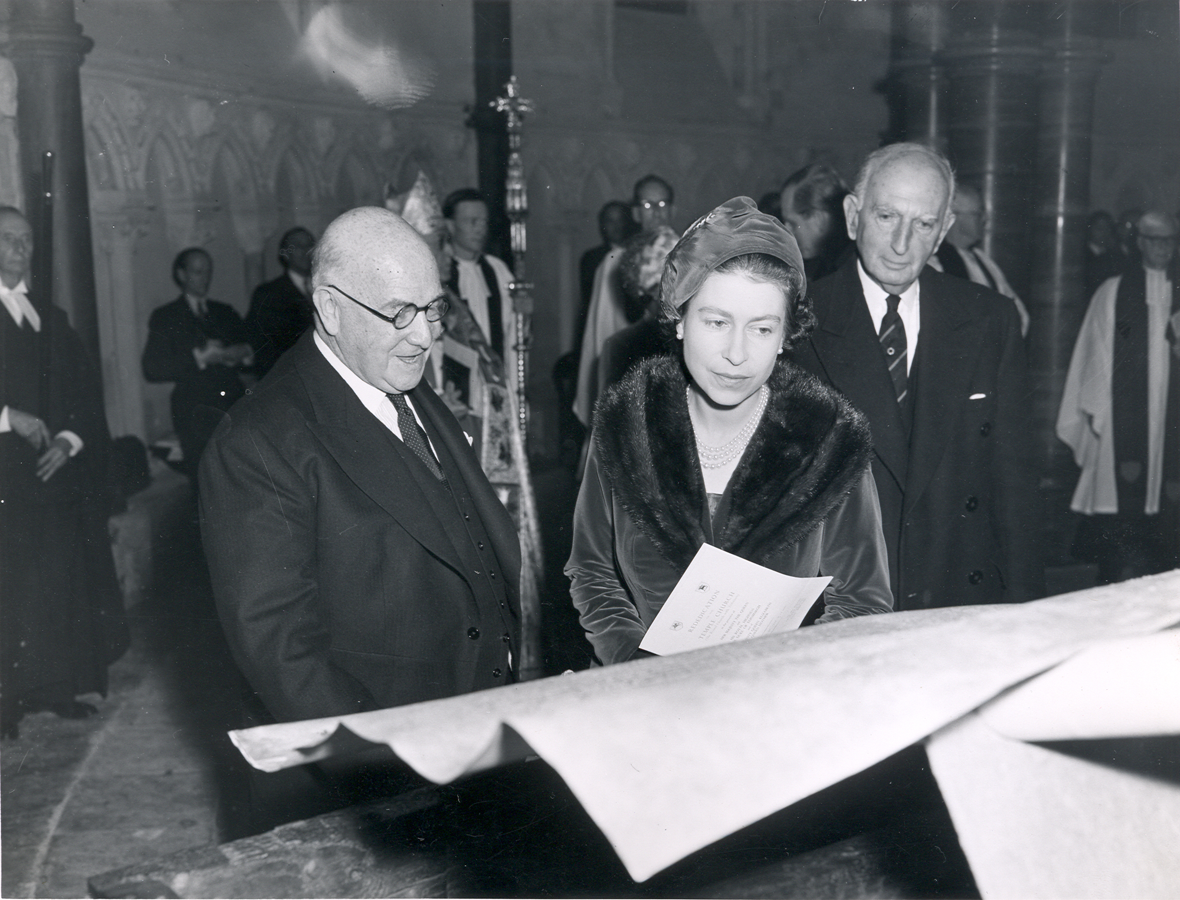 HM The Queen in Temple Church inspecting the Royal Charter, 1958